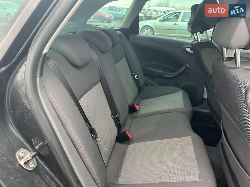 Универсал SEAT Ibiza 2011 в Львове фото 29 Универсал SEAT Ibiza 2011 в Львове
