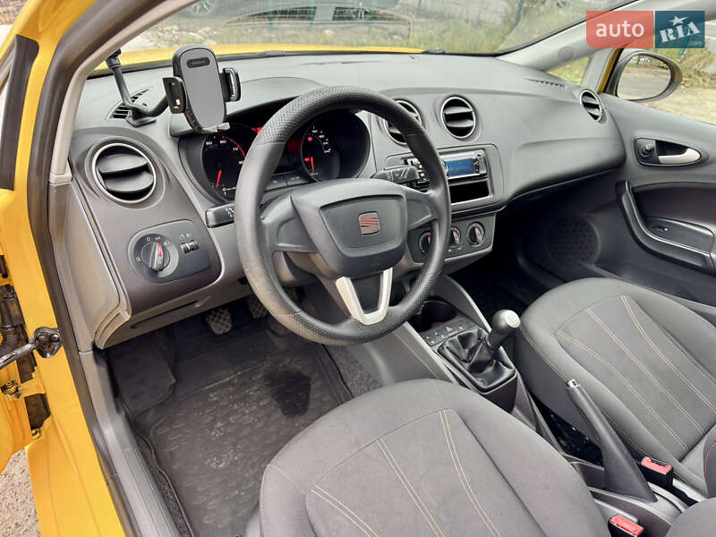 Хетчбек SEAT Ibiza 2011 в Києві