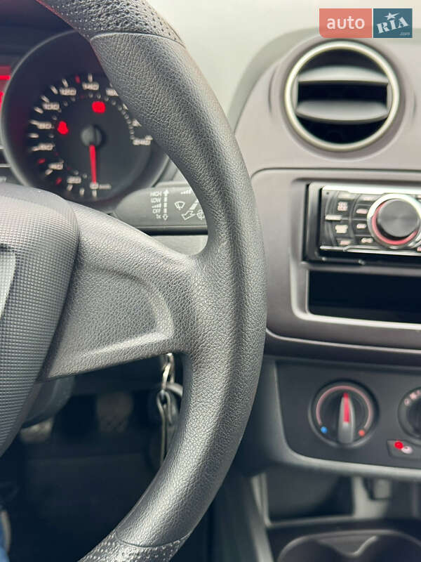 Хетчбек SEAT Ibiza 2011 в Києві