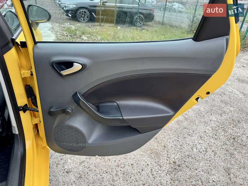 Хетчбек SEAT Ibiza 2011 в Києві