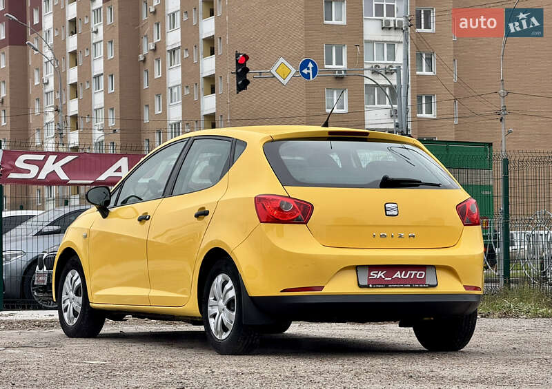 Хетчбек SEAT Ibiza 2011 в Києві