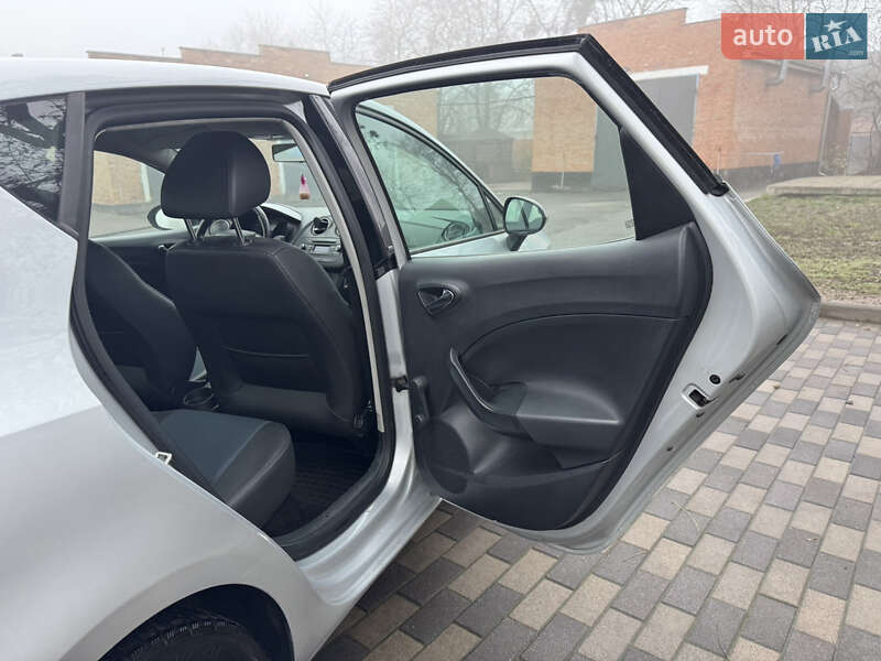 Хетчбек SEAT Ibiza 2015 в Лубнах фото 27 Хетчбек SEAT Ibiza 2015 в Лубнах