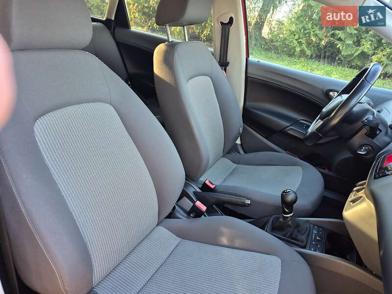 Универсал SEAT Ibiza 2011 в Львове фото 15 Универсал SEAT Ibiza 2011 в Львове
