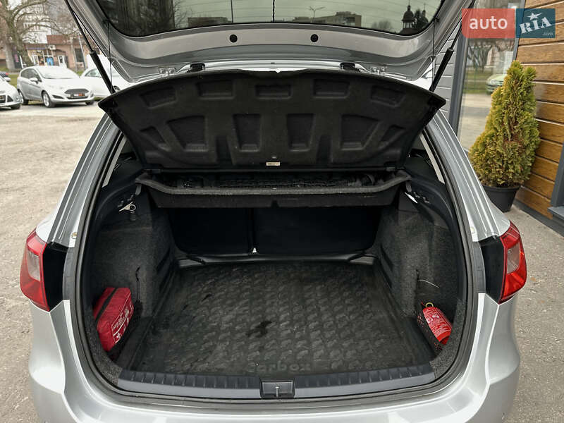 Хэтчбек SEAT Ibiza 2013 в Шептицькому