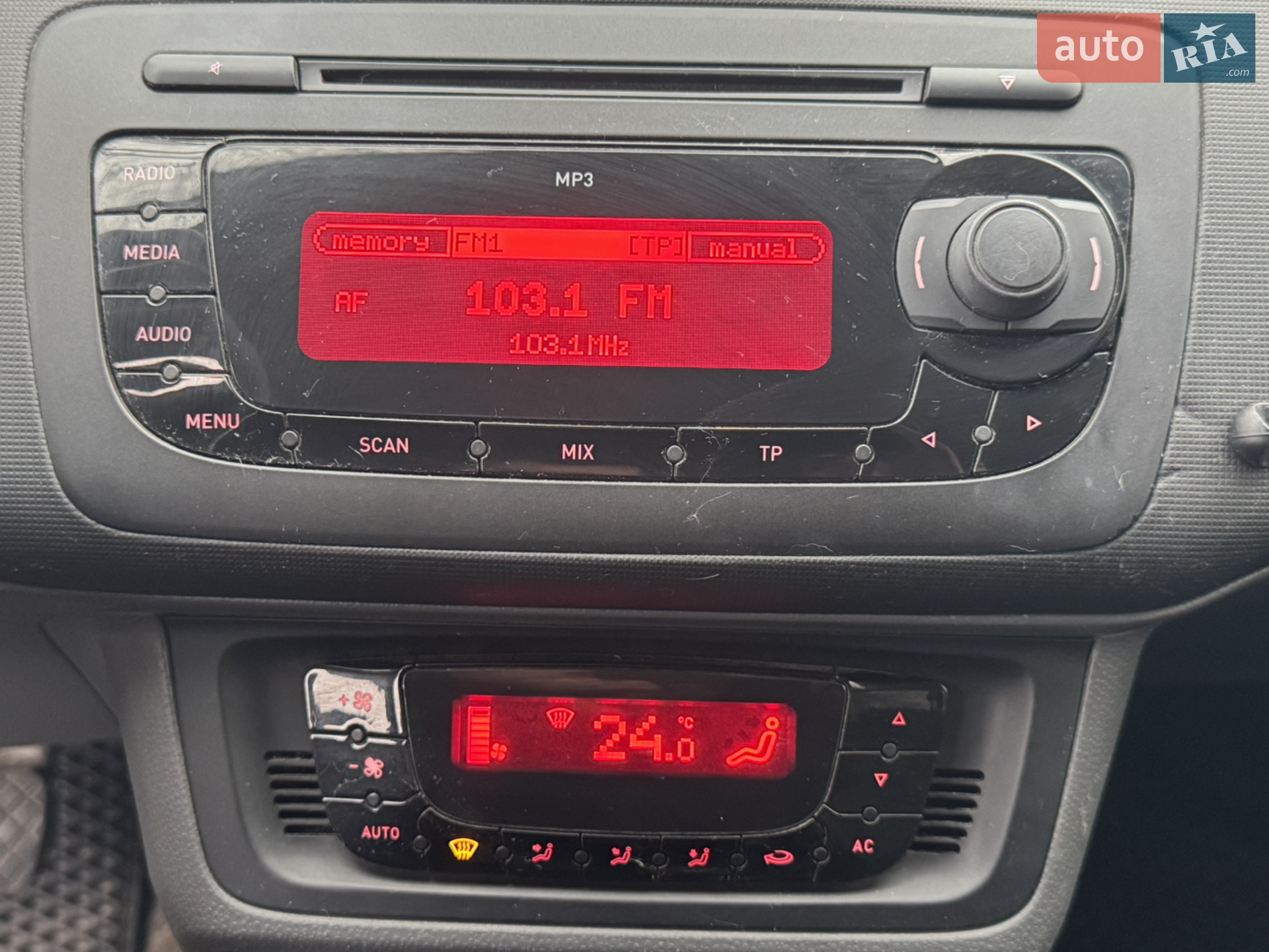 2011 SEAT Ibiza - мініатюра 20