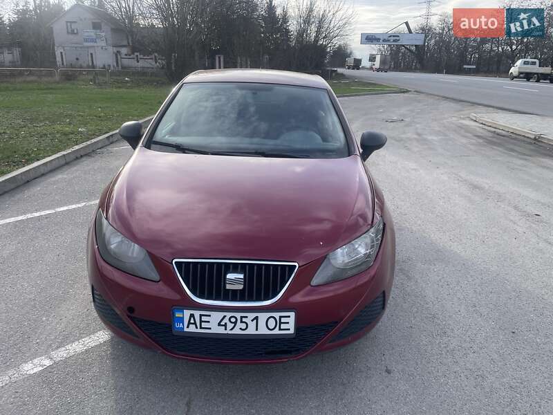 SEAT Ibiza 2011 SEAT Ibiza 2011