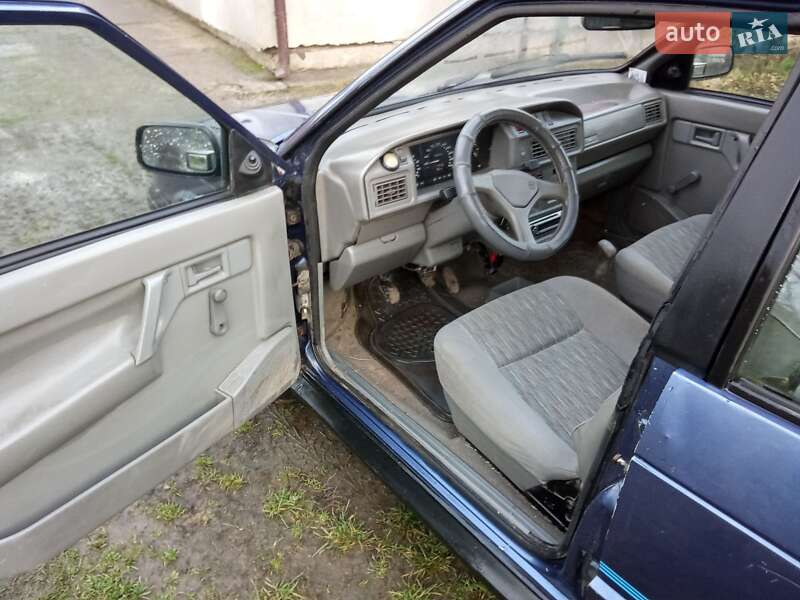 SEAT Ibiza 1992 SEAT Ibiza 1992