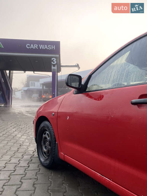 Хэтчбек SEAT Ibiza 1999 в Черновцах