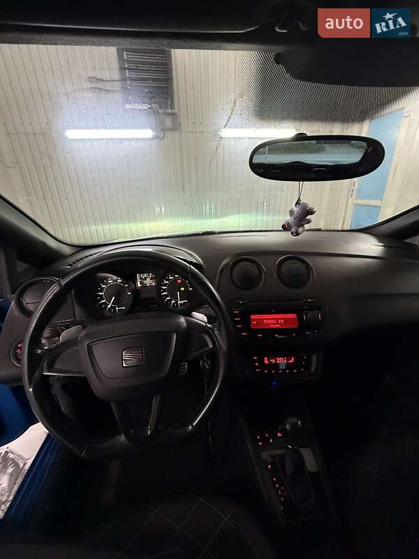 Хетчбек SEAT Ibiza 2010 в Димері