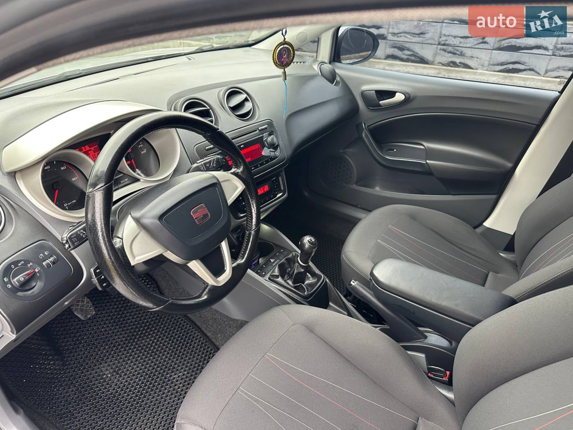 2012 SEAT Ibiza - мініатюра 21