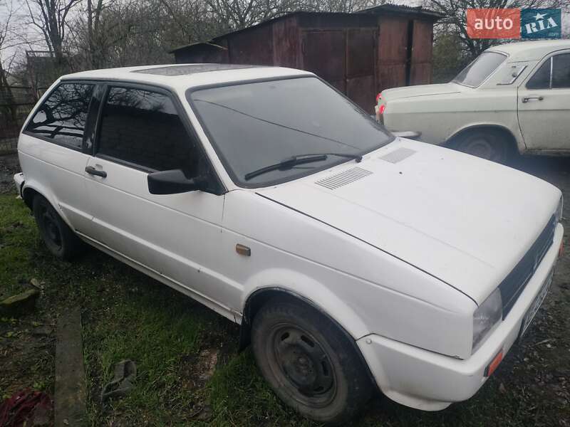 Хэтчбек SEAT Ibiza 1987 в Вольногорске