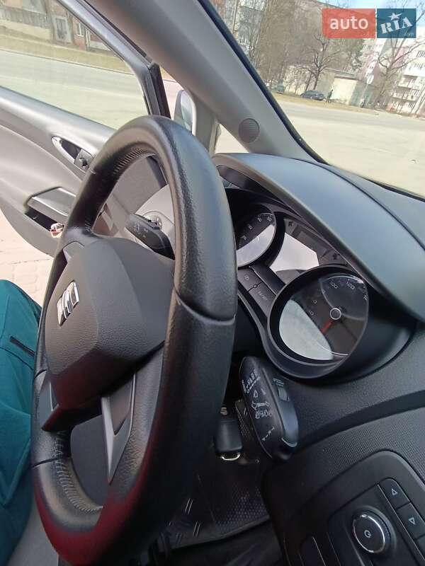 Хэтчбек SEAT Ibiza 2014 в Львове