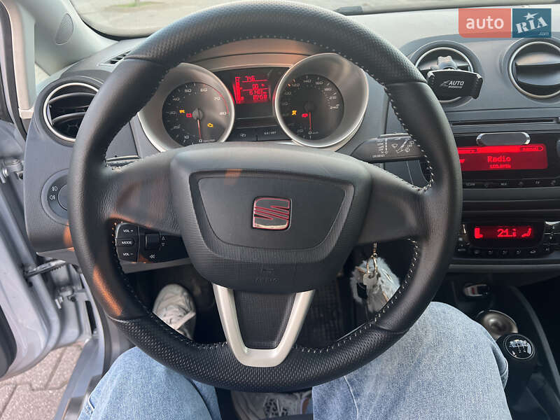 Хэтчбек SEAT Ibiza 2011 в Львове фото 17 Хэтчбек SEAT Ibiza 2011 в Львове