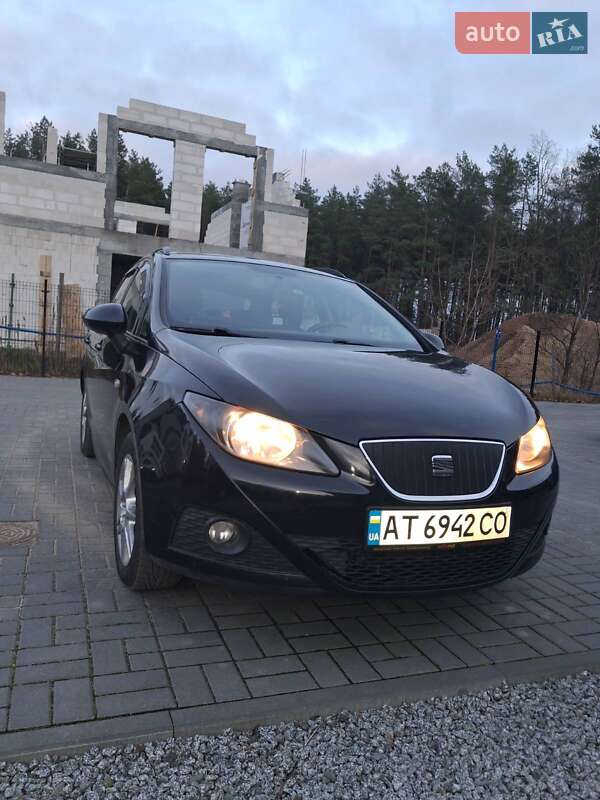 SEAT Ibiza 2011 SEAT Ibiza 2011
