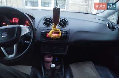 Хетчбек SEAT Ibiza 2011 в Снятині