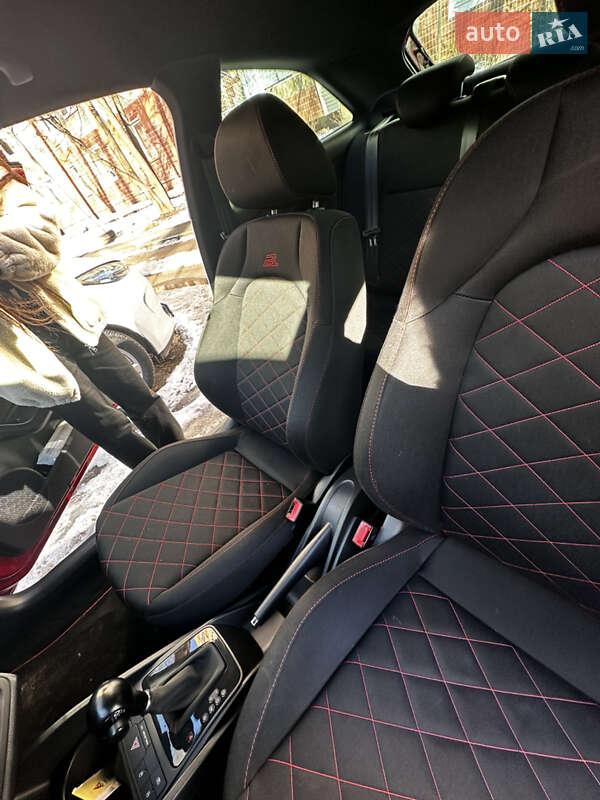 Хэтчбек SEAT Ibiza 2010 в Днепре