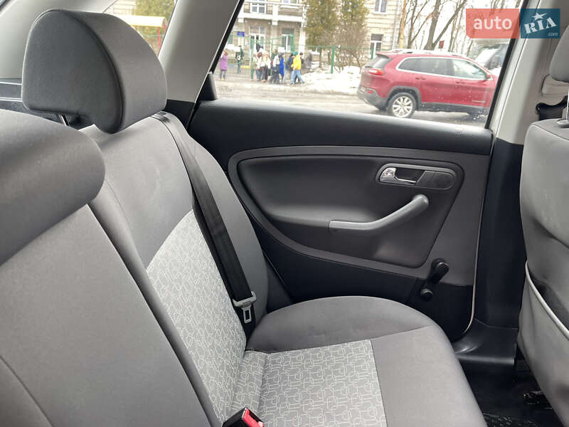 Хэтчбек SEAT Ibiza 2007 в Киеве фото 17 Хэтчбек SEAT Ibiza 2007 в Киеве