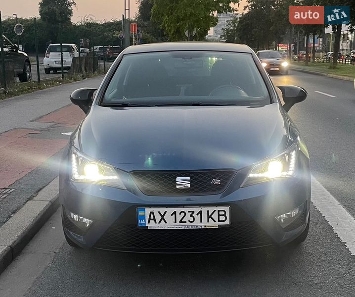 Хэтчбек SEAT Ibiza 2015 в Львове