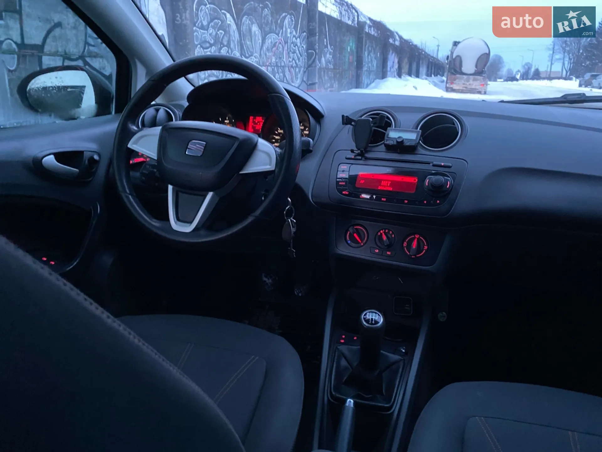 2011 SEAT Ibiza - мініатюра 18