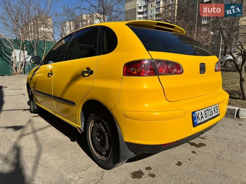 Хэтчбек SEAT Ibiza 2004 в Киеве
