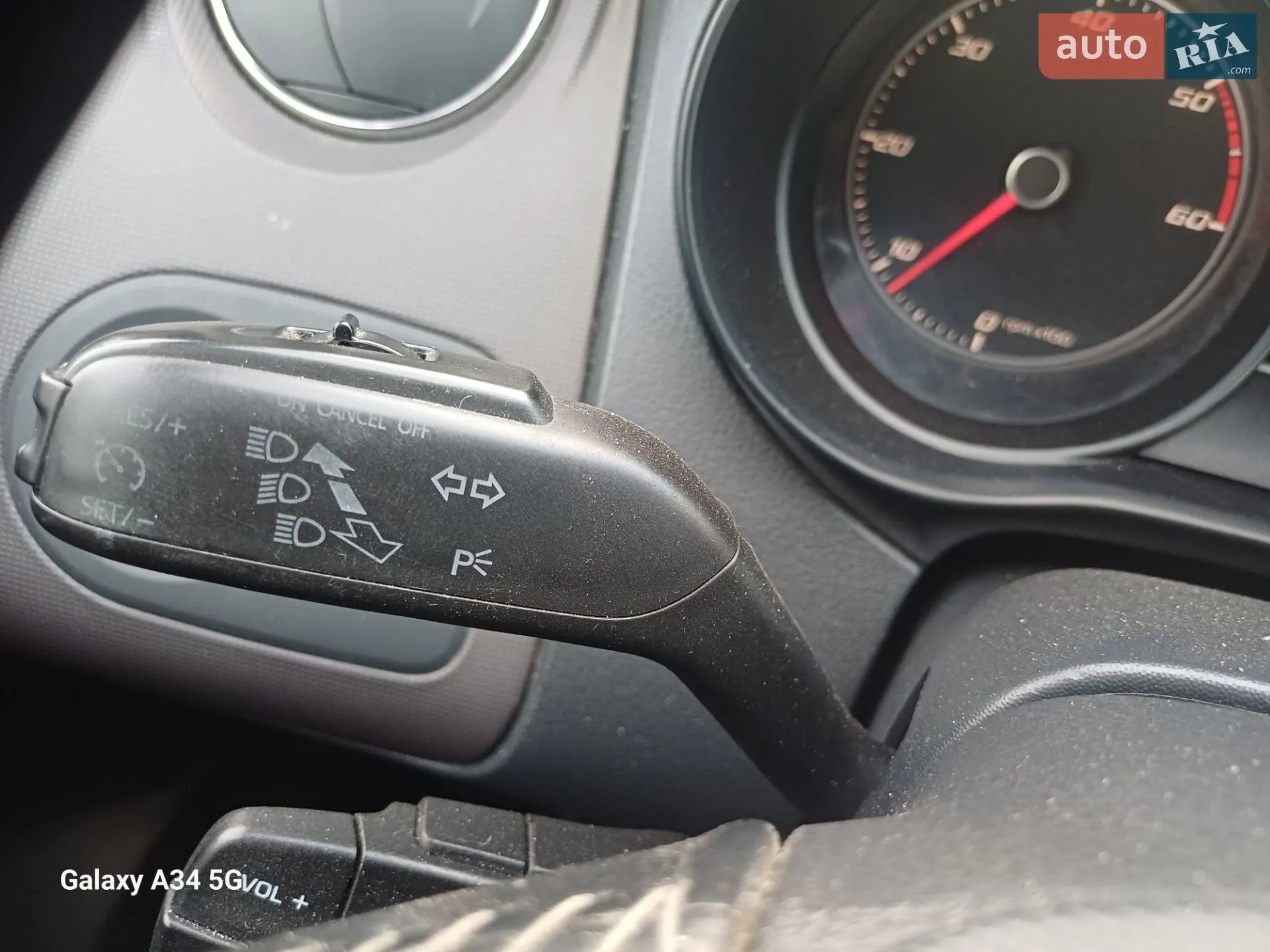2012 SEAT Ibiza - мініатюра 13