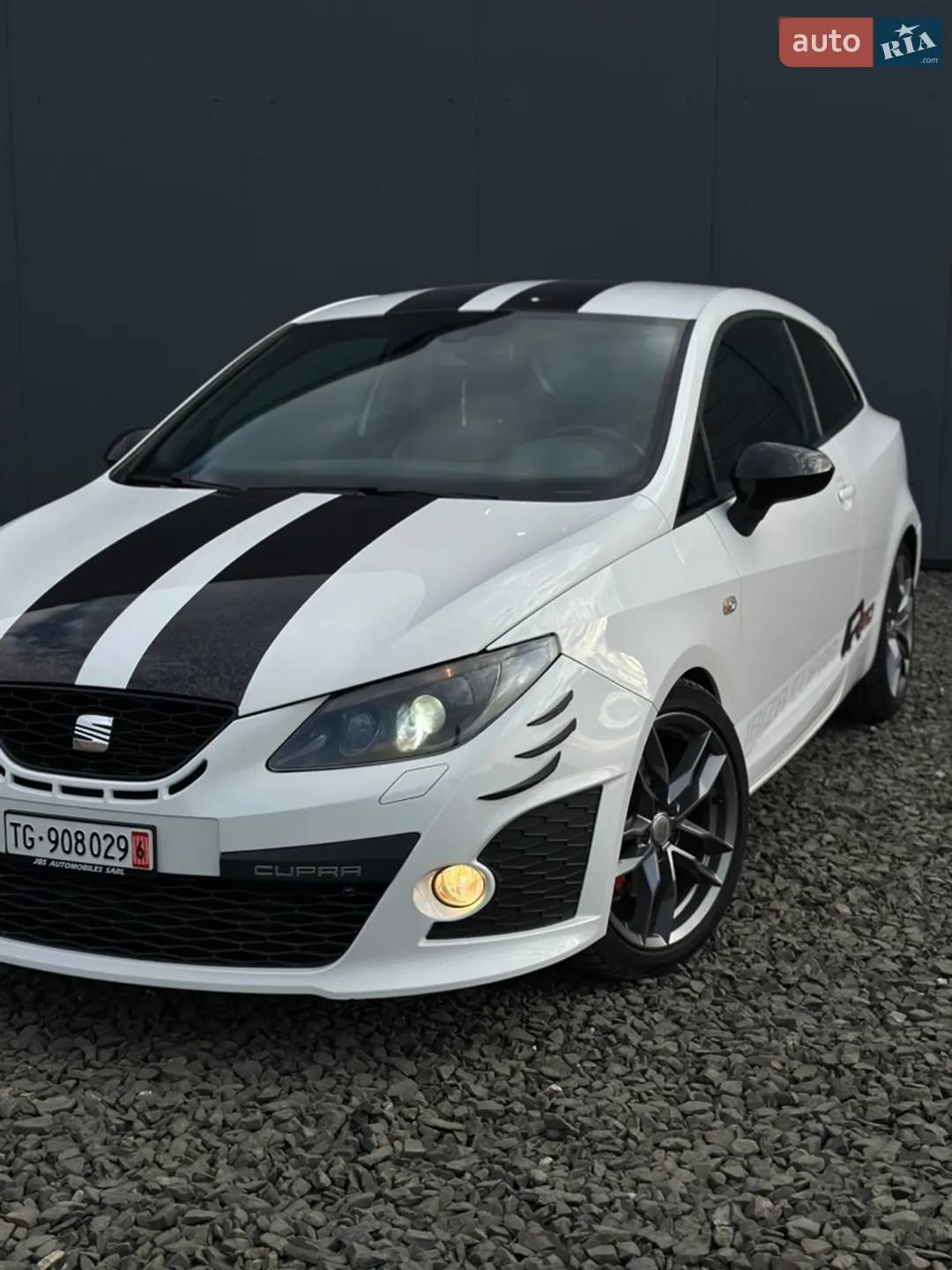 2011 SEAT Ibiza - мініатюра 3