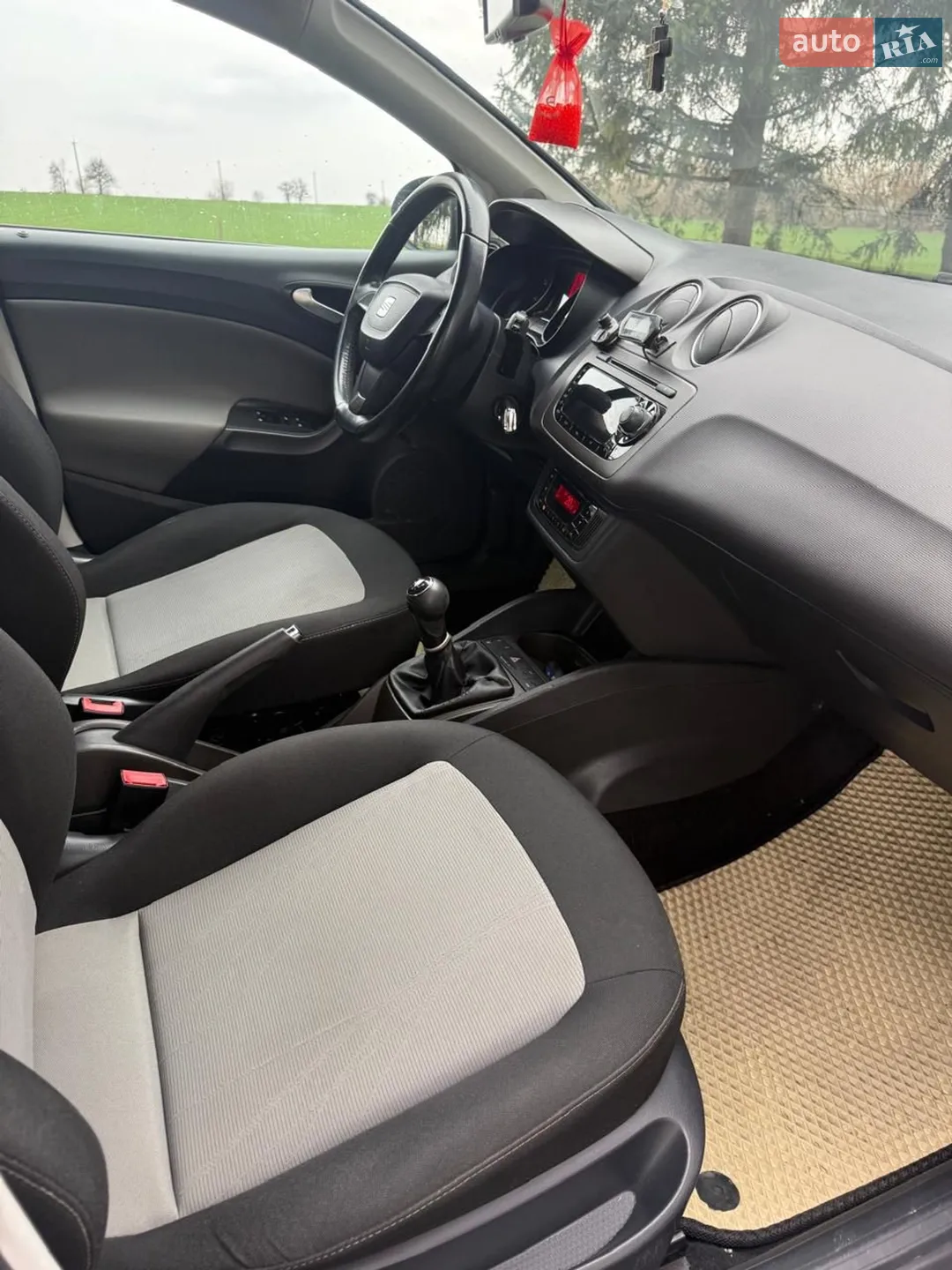 2012 SEAT Ibiza - мініатюра 18