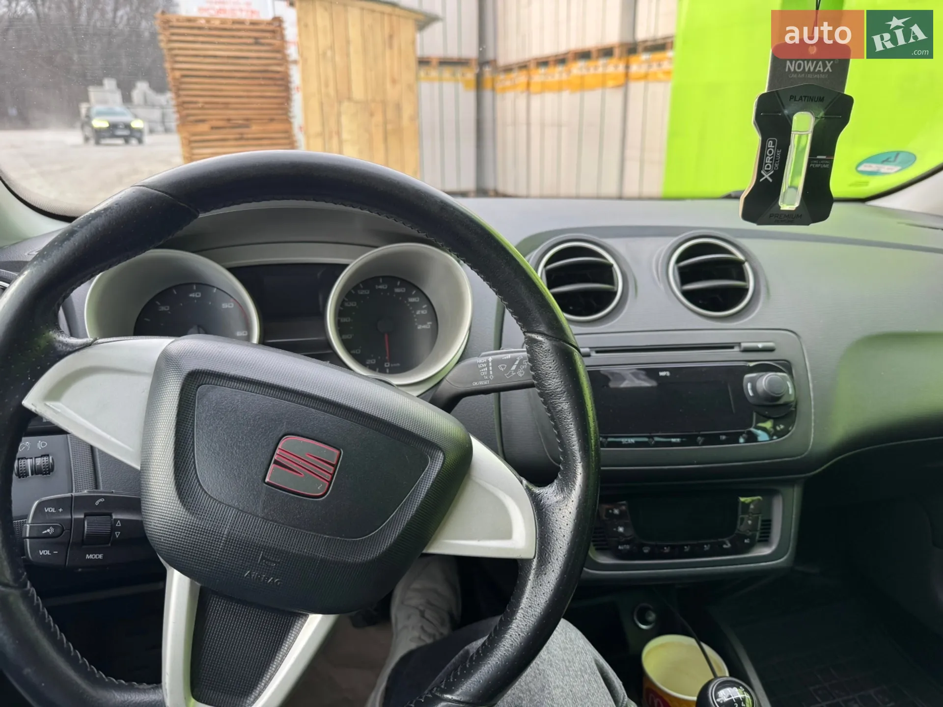 2011 SEAT Ibiza - мініатюра 21