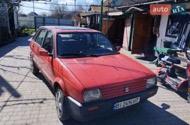 Хетчбек SEAT Ibiza 1990 в Гадячі