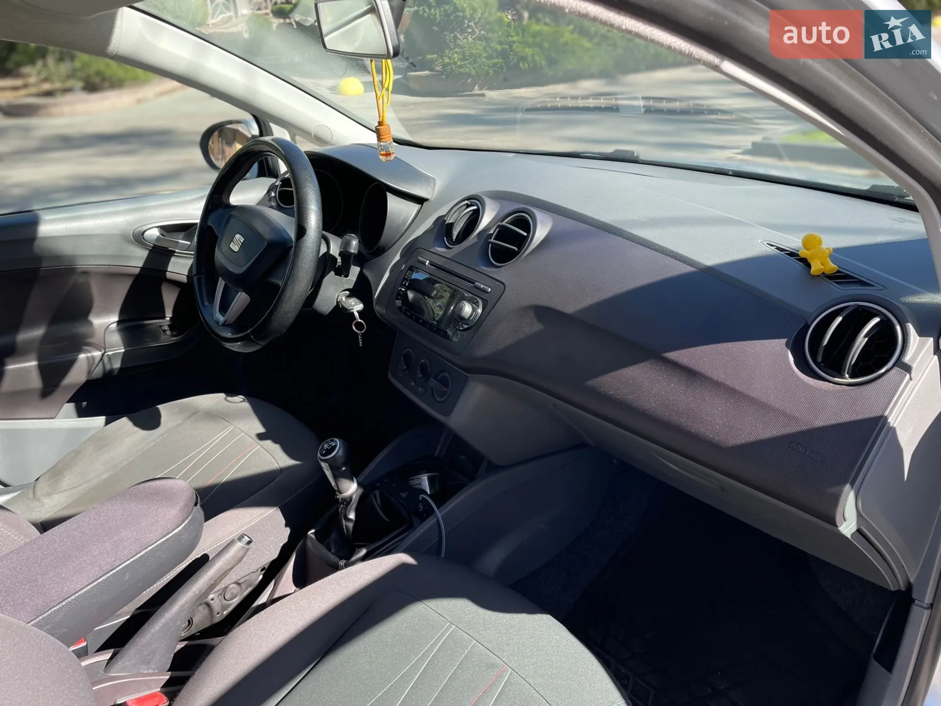 2011 SEAT Ibiza - мініатюра 15