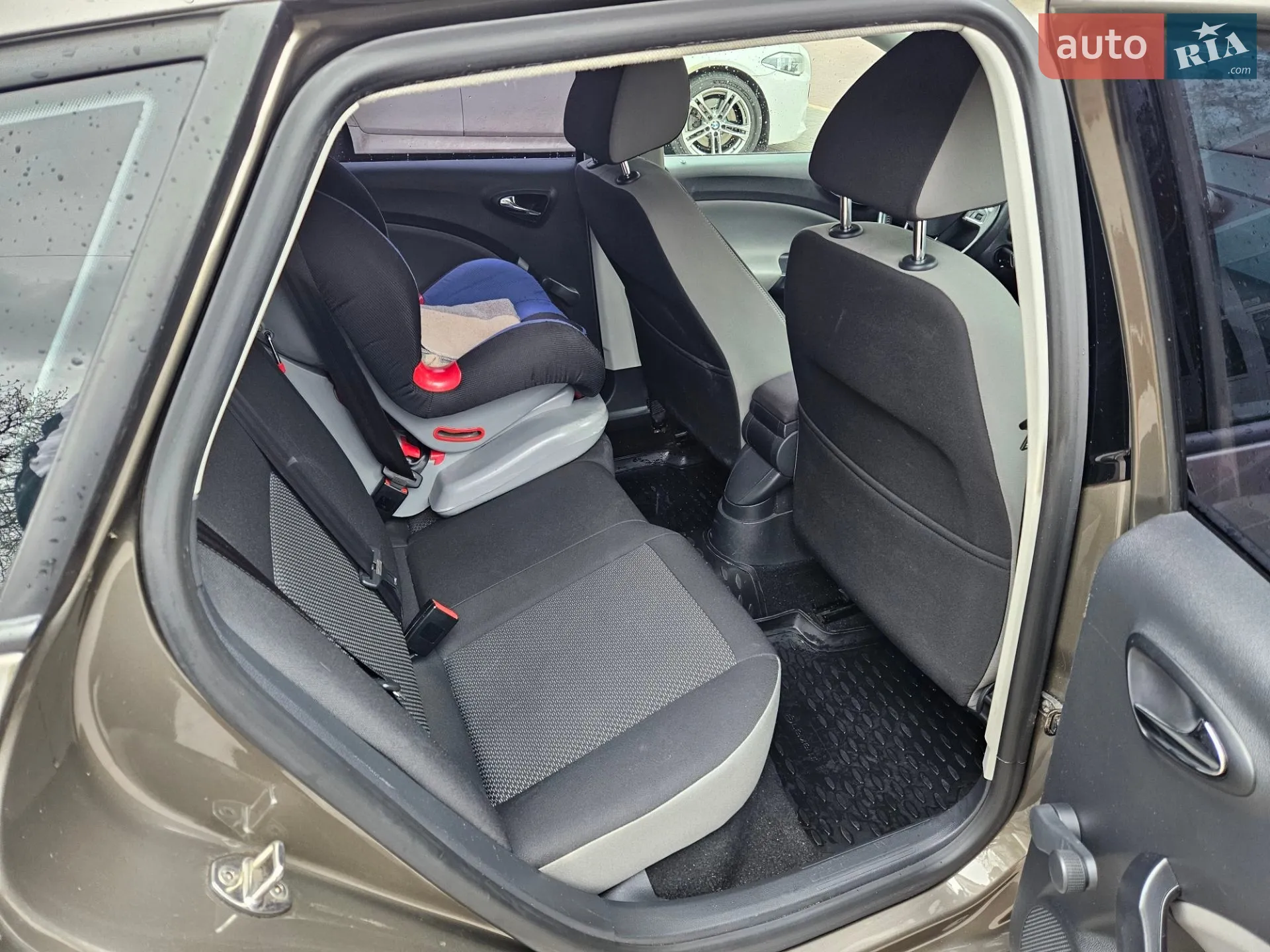 2015 SEAT Ibiza - мініатюра 17