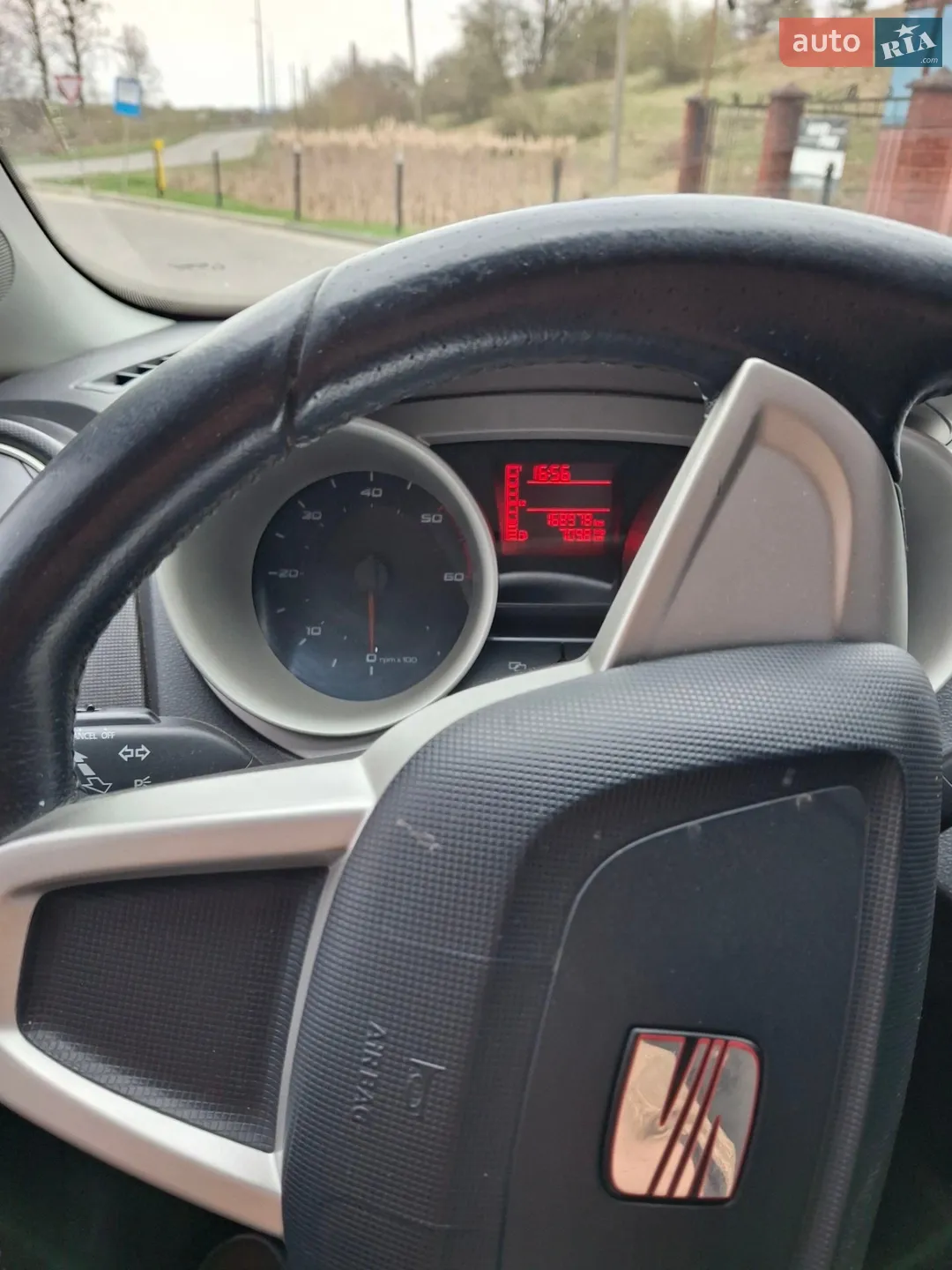 2010 SEAT Ibiza - мініатюра 9
