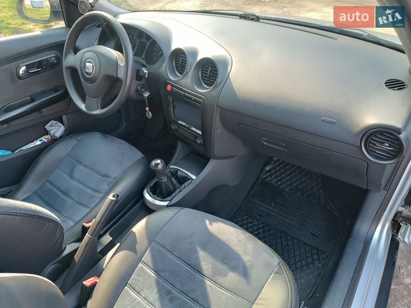 Хетчбек SEAT Ibiza 2006 в Сумах