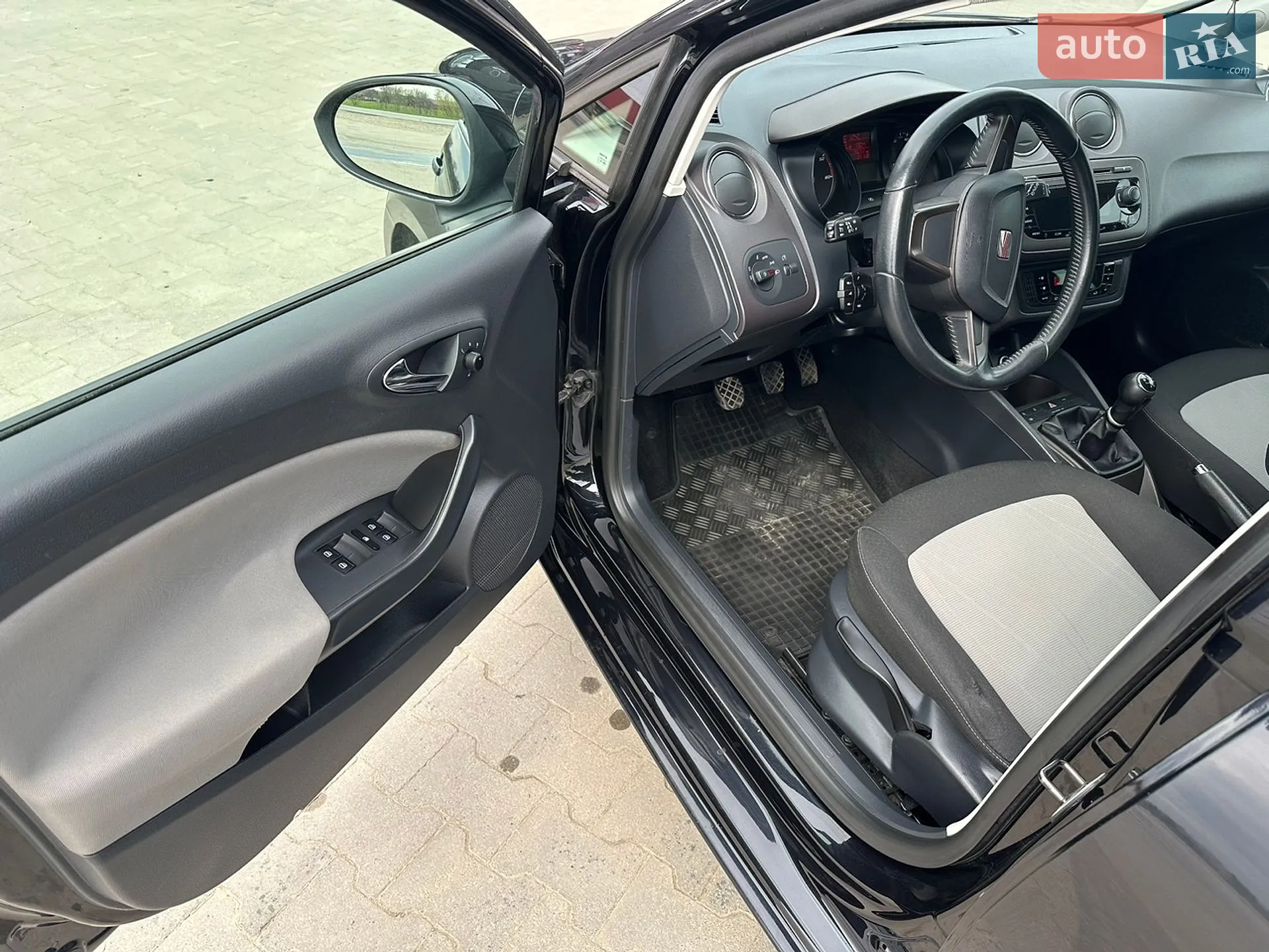 2012 SEAT Ibiza - мініатюра 19