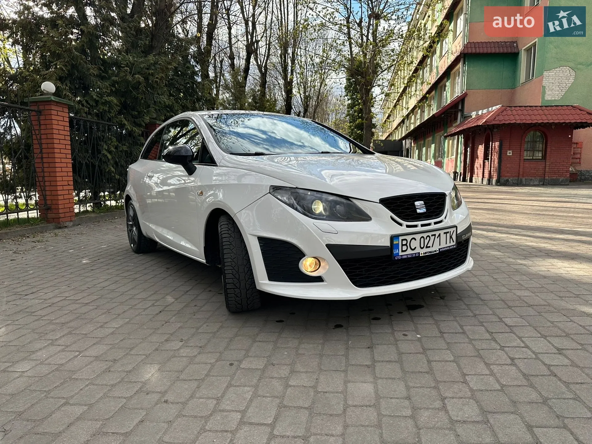 2011 SEAT Ibiza - мініатюра 2
