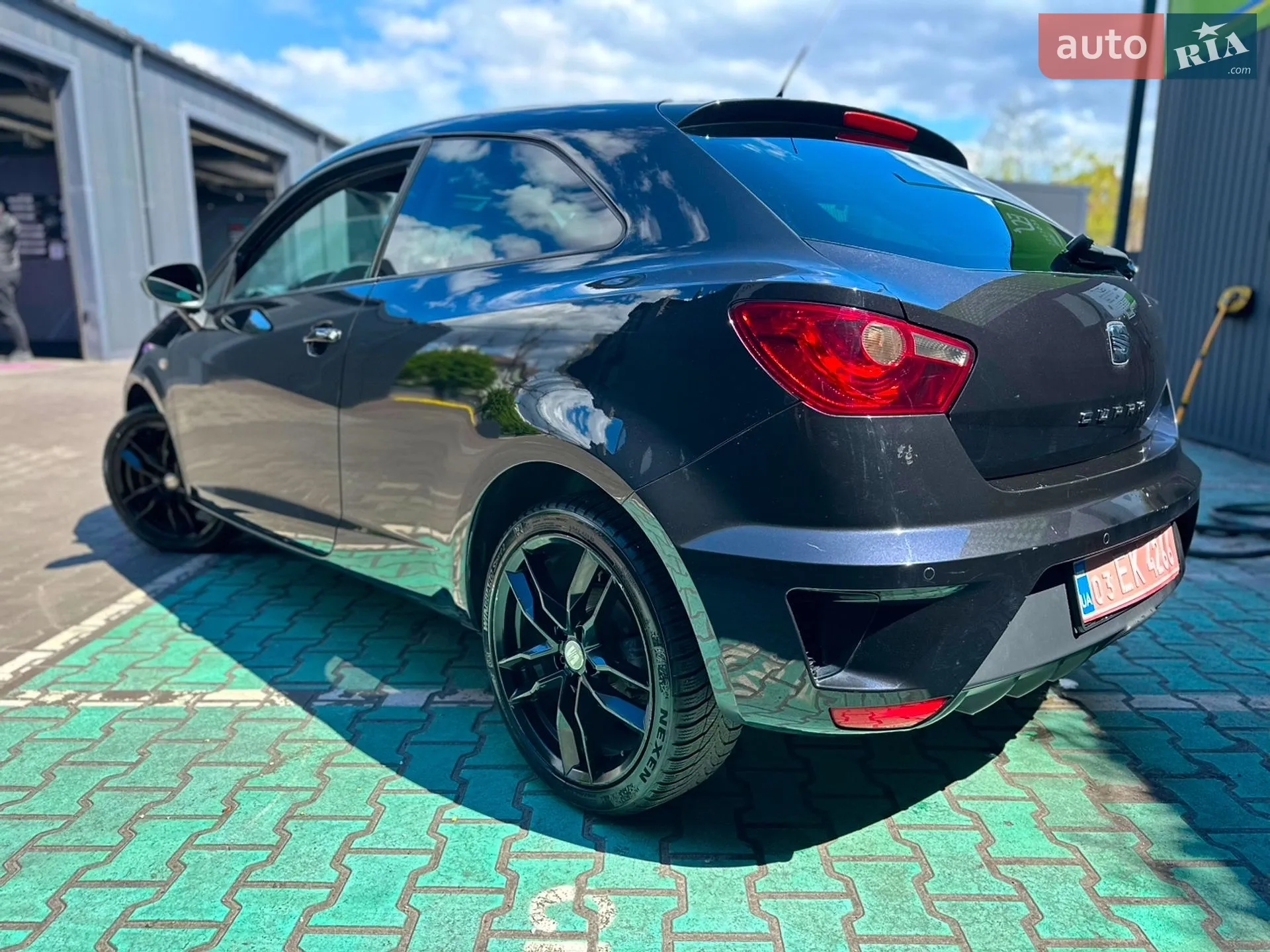 2010 SEAT Ibiza - мініатюра 10