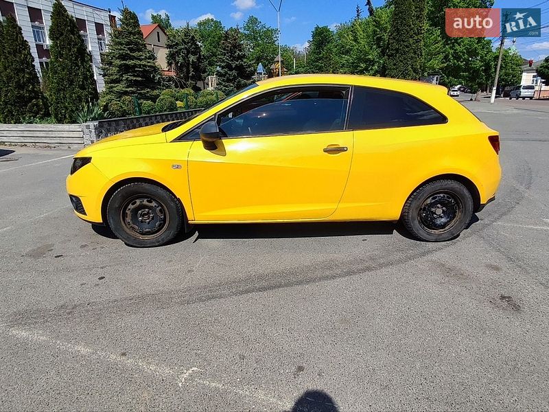 Хэтчбек SEAT Ibiza 2011 в Киеве