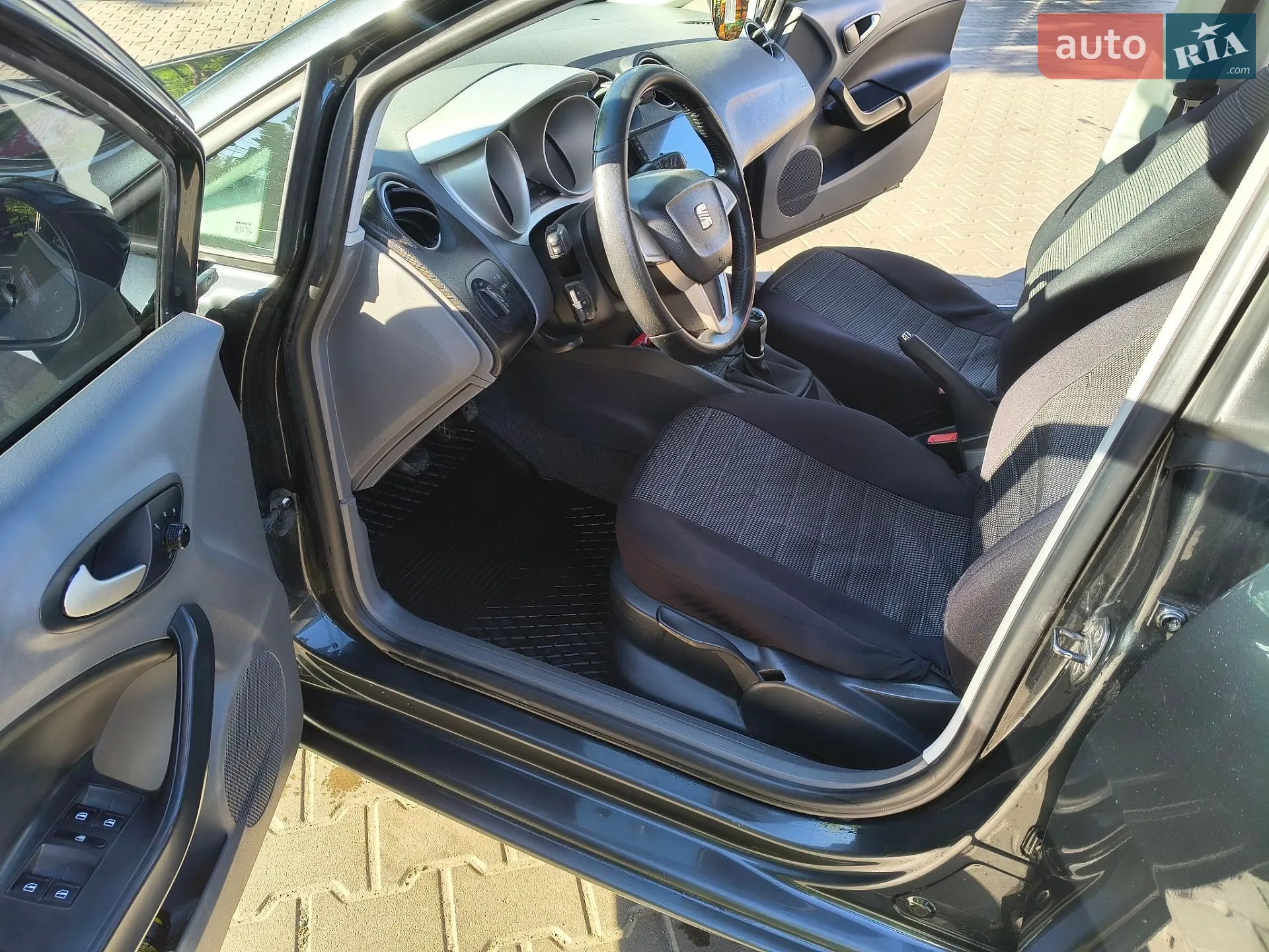 2011 SEAT Ibiza - мініатюра 8