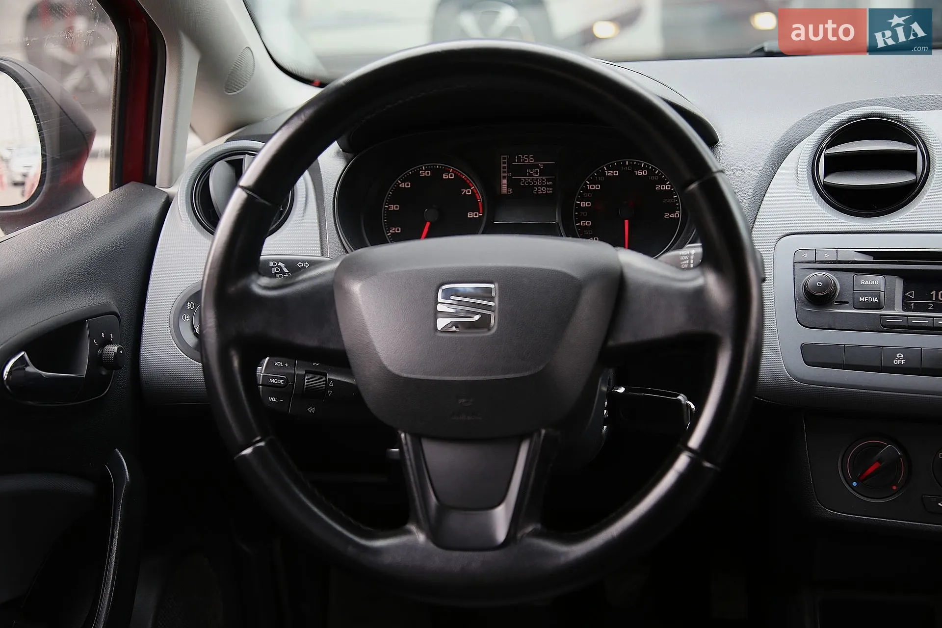 2014 SEAT Ibiza - мініатюра 14