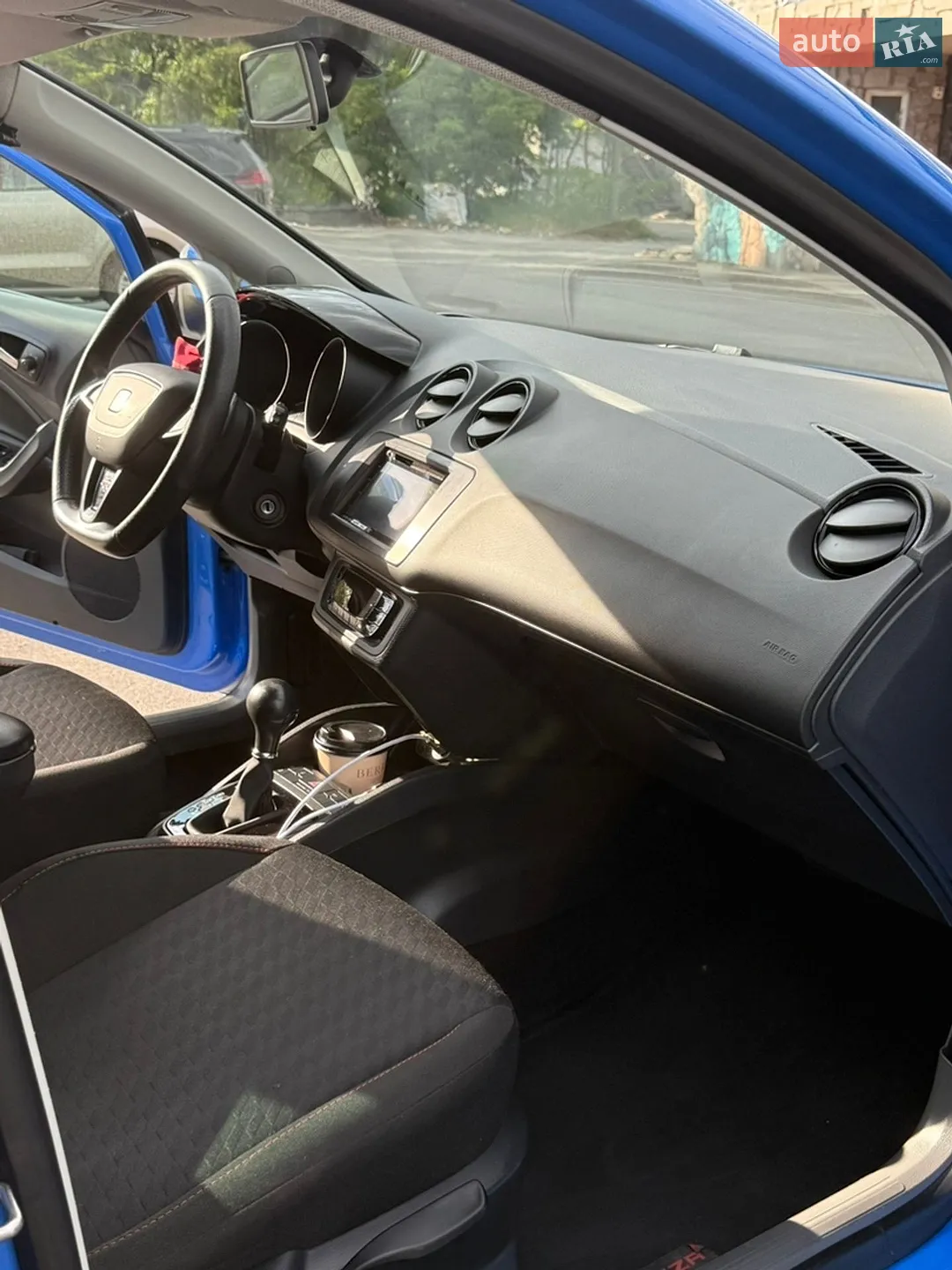 2010 SEAT Ibiza - мініатюра 13
