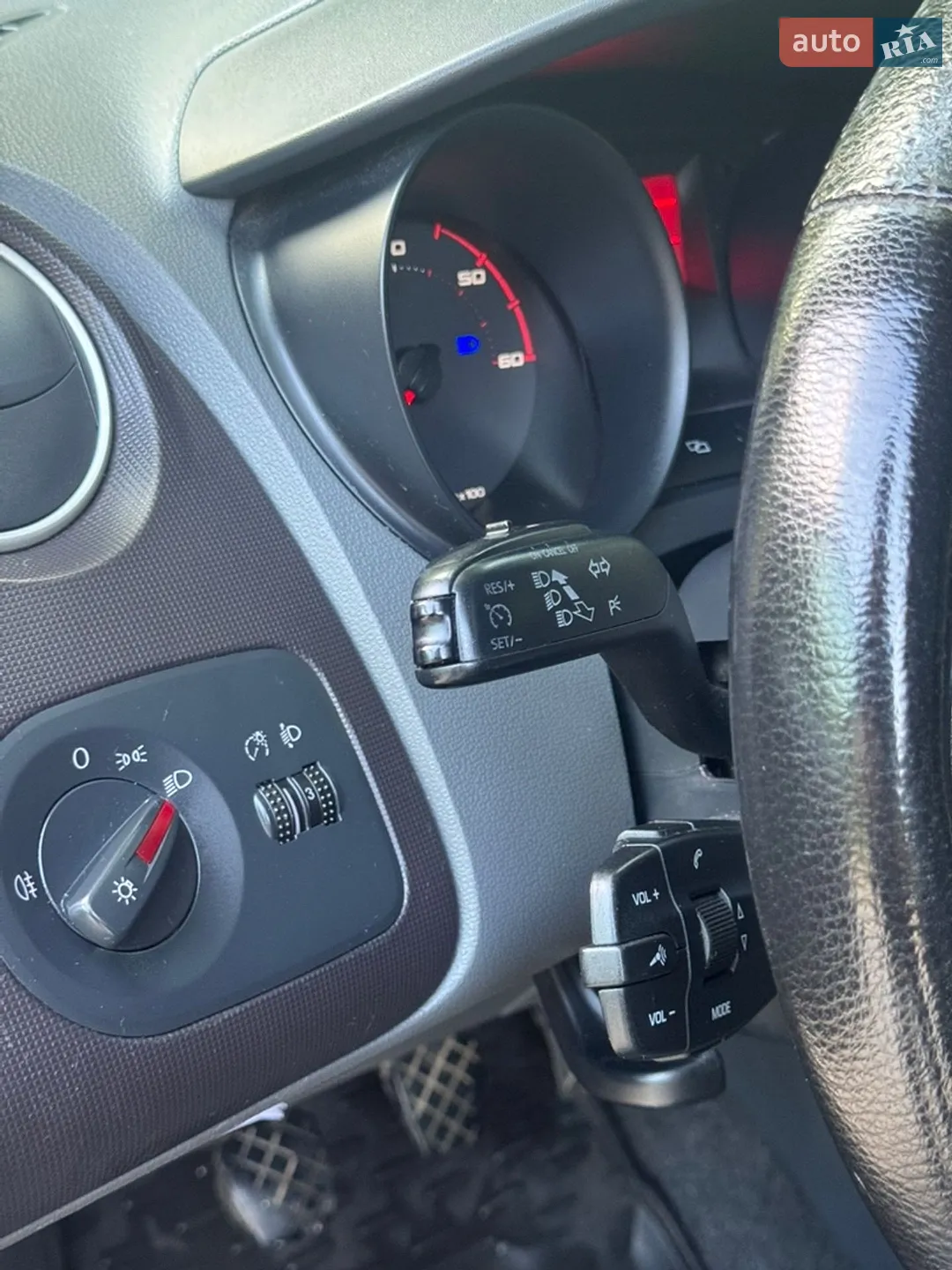 2010 SEAT Ibiza - мініатюра 9