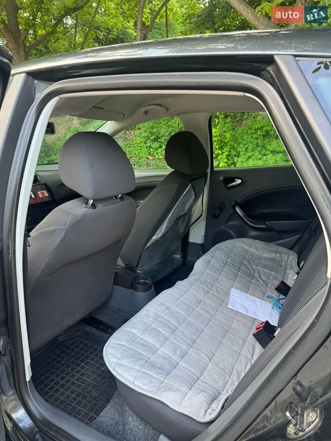 2010 SEAT Ibiza - мініатюра 15