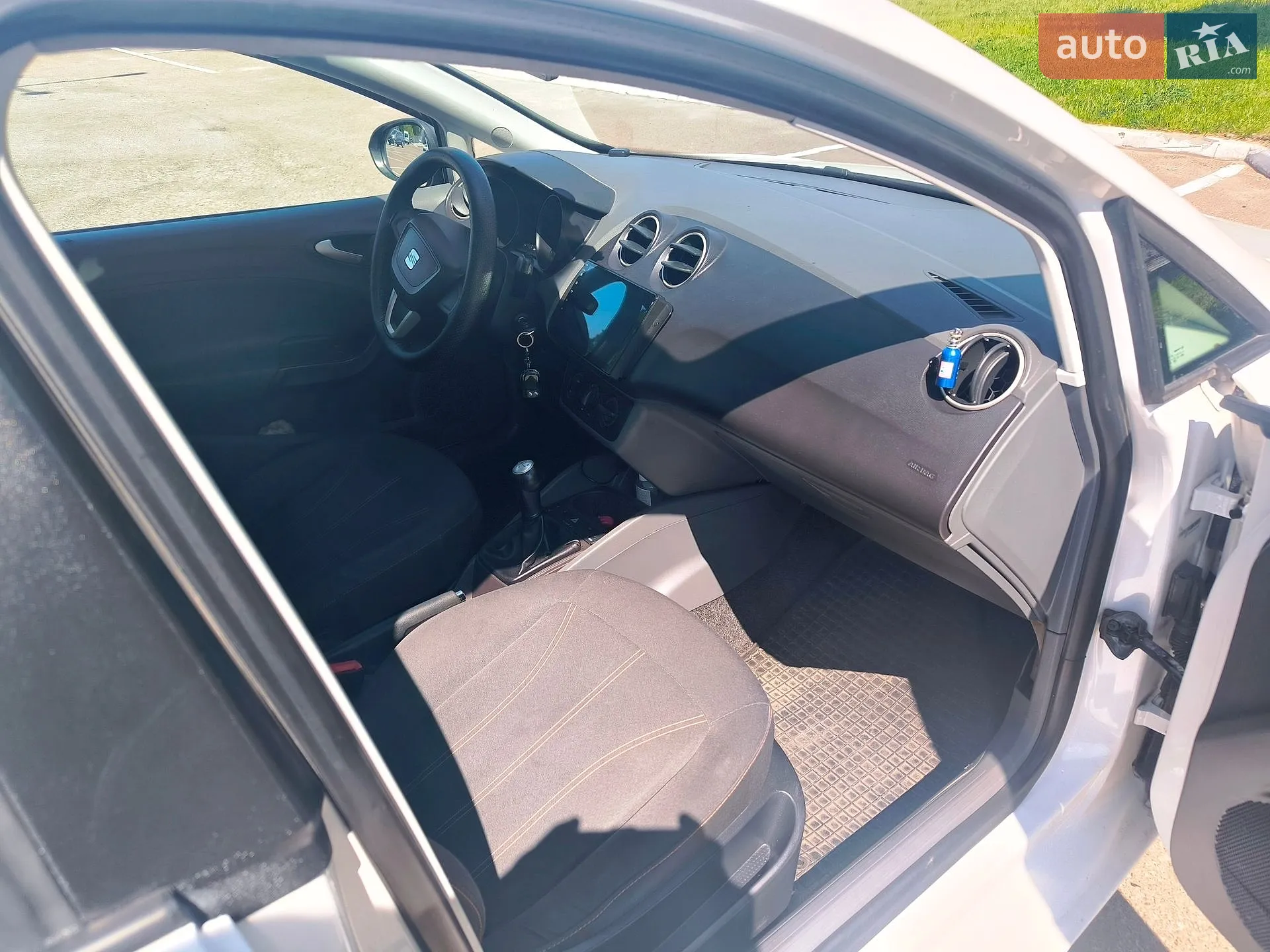 2012 SEAT Ibiza - мініатюра 6