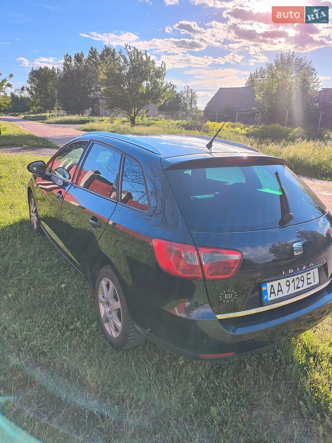 2012 SEAT Ibiza - мініатюра 4