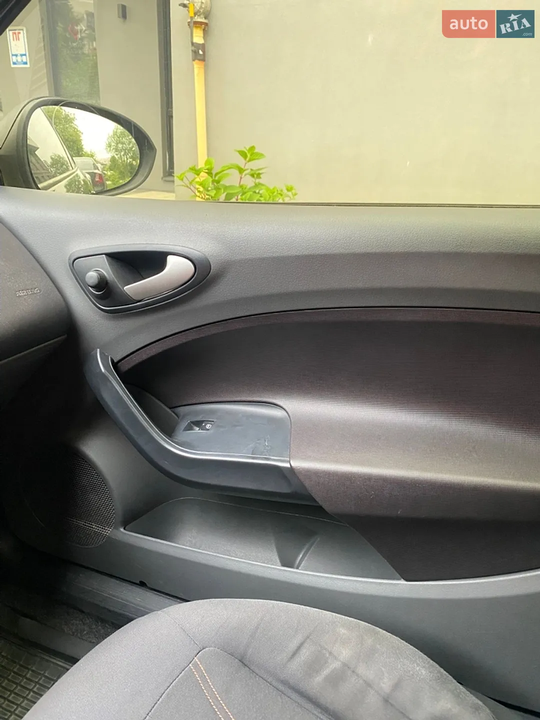 2010 SEAT Ibiza - мініатюра 9