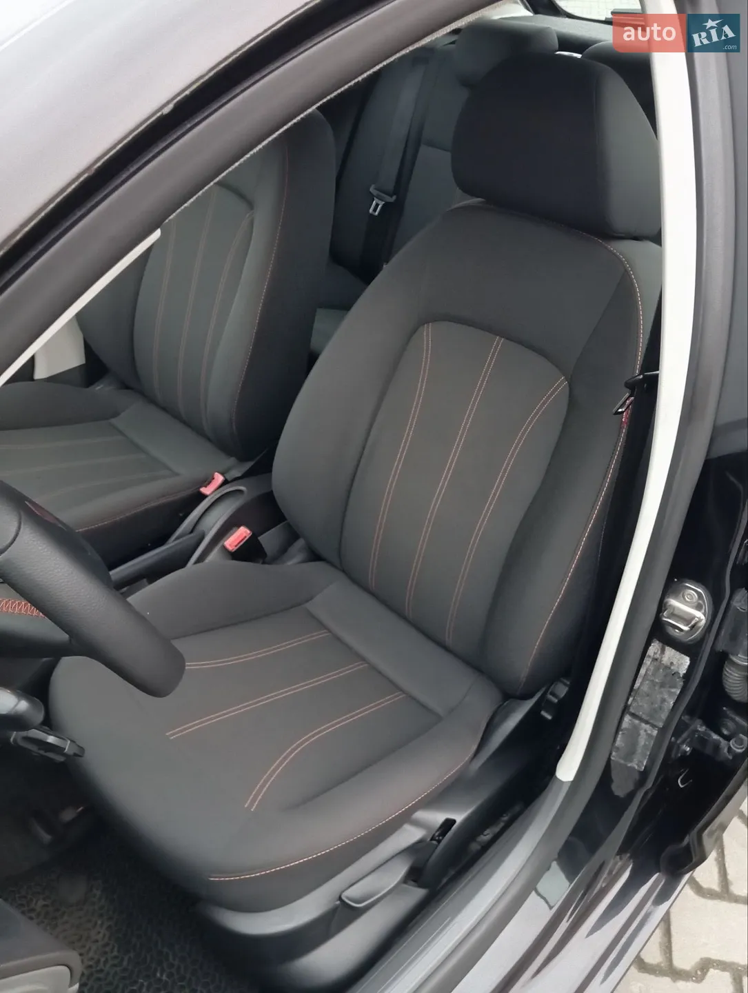 2011 SEAT Ibiza - мініатюра 11