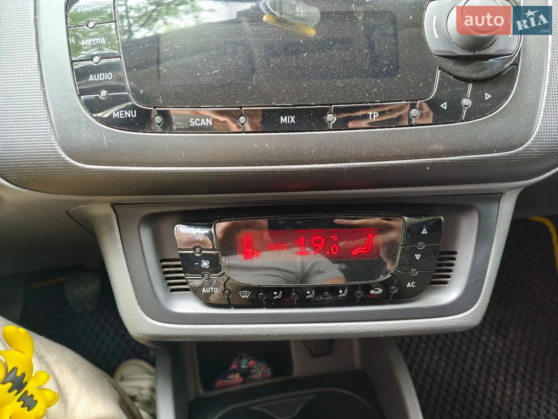 2011 SEAT Ibiza - мініатюра 19