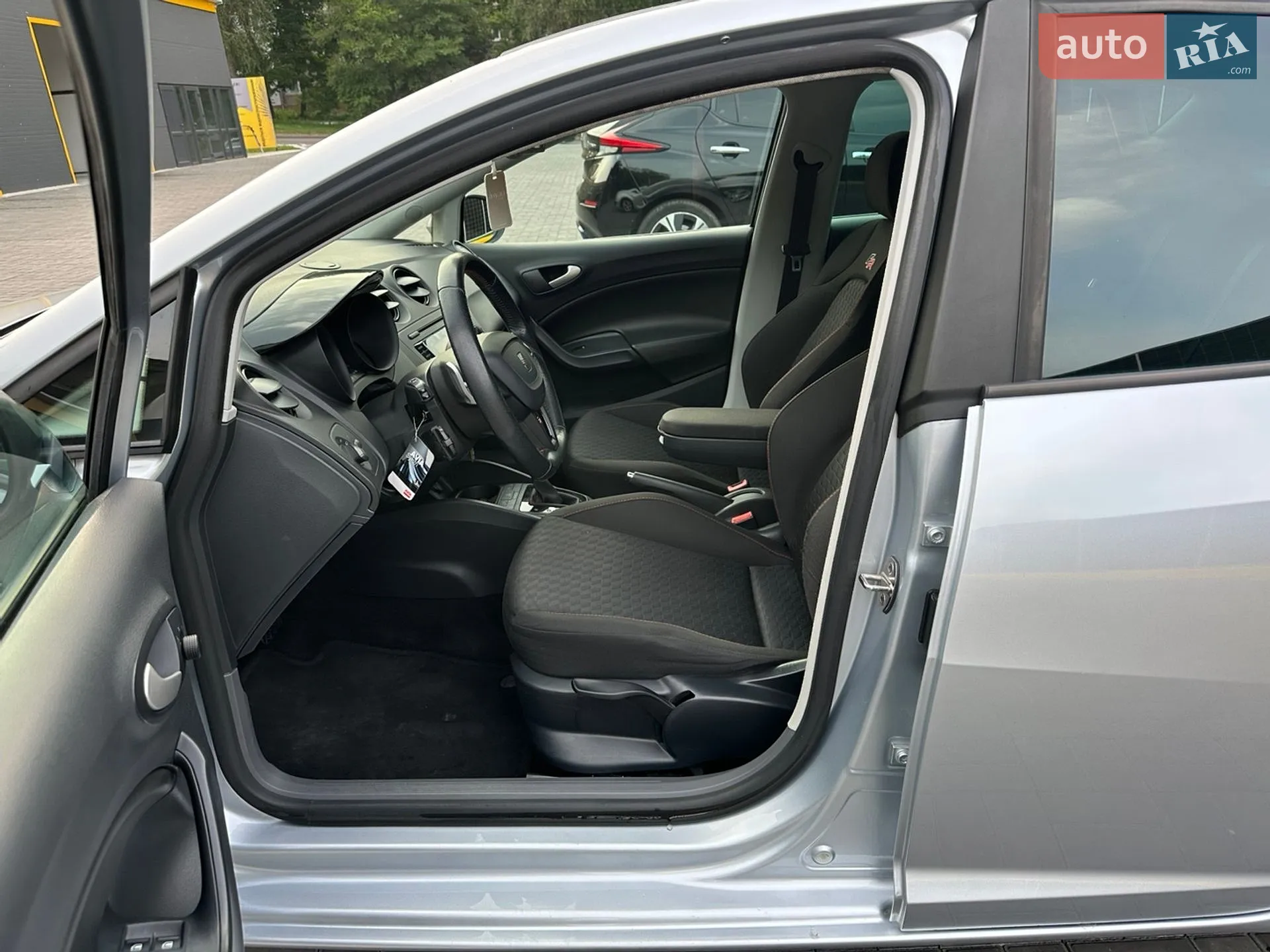 2010 SEAT Ibiza - мініатюра 35