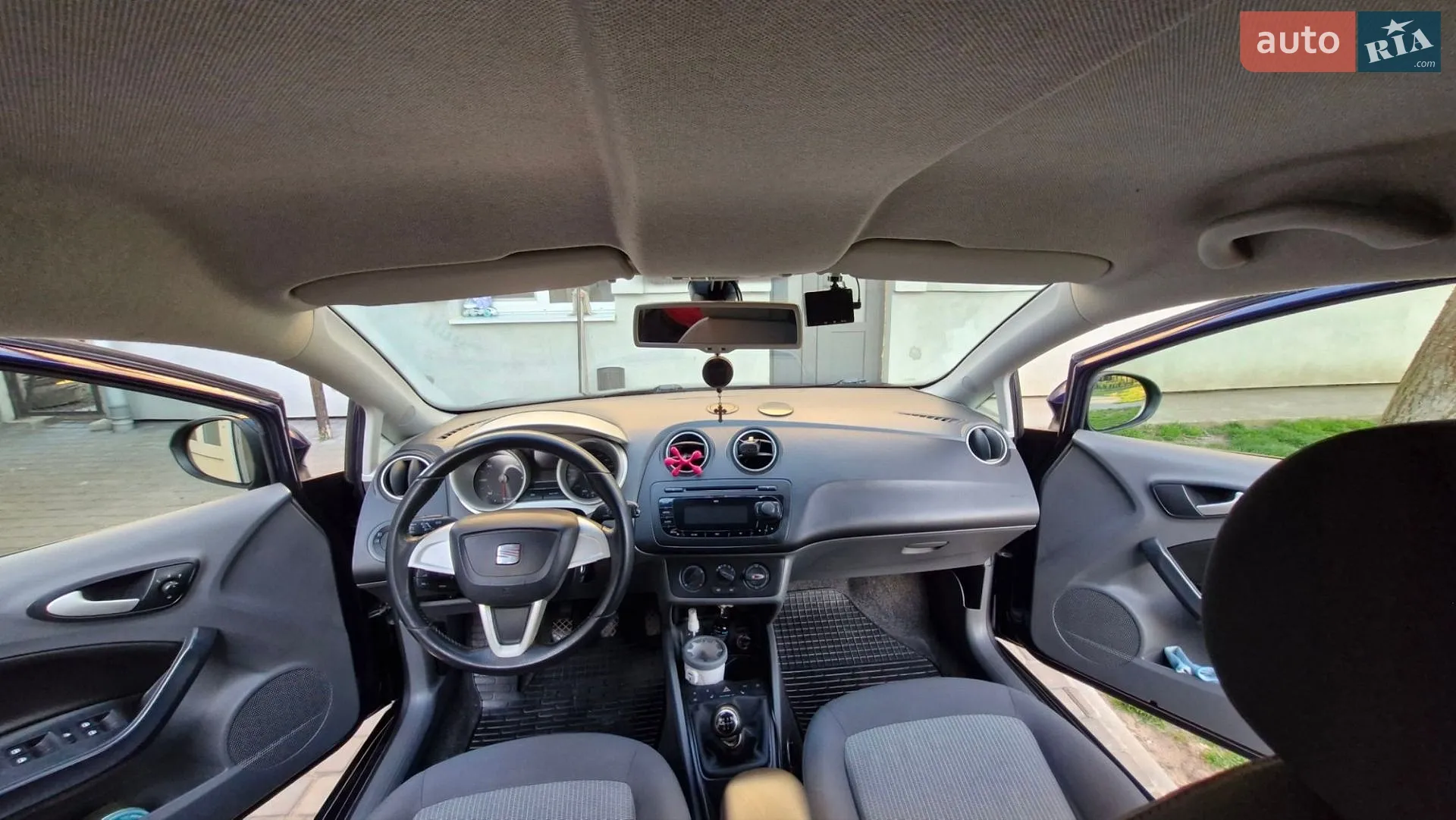 2010 SEAT Ibiza - мініатюра 17