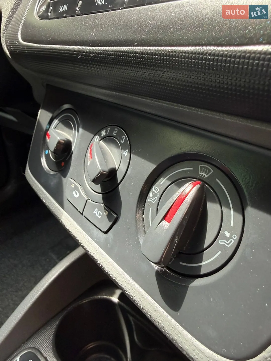 2010 SEAT Ibiza - мініатюра 30